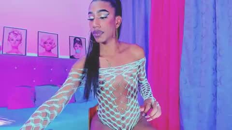 Snapshot of kimberly_thompsom chatting on 02.14.25 Your Queen KIM online show from 02.14.25