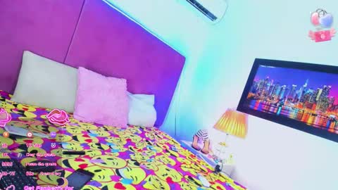 Snapshot of kimberly_thompsom chatting on 11.26.25 Your Queen KIM online show from 11.26.25