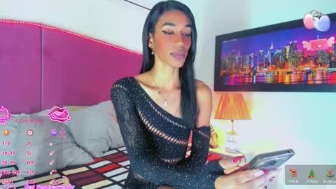 Snapshot of kimberly_thompsom chatting on 12.19.25 Your Queen KIM online show from 12.19.25