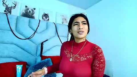 Snapshot of kimberlyfox_t chatting on 06.19.26 kimberlyfox_t online show from 06.19.26