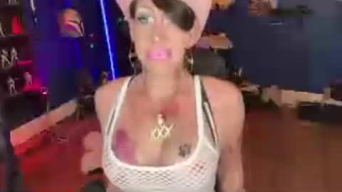 Snapshot of kimberlynnhaven chatting on 06.20.26 Kimber Haven online show from 06.20.26
