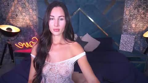 Snapshot of kimberlyworld chatting on 09.17.25 Kim online show from 09.17.25