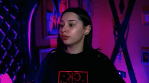 Snapshot of kimclarks chatting on 10.14.25 kimclarks online show from 10.14.25