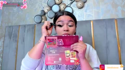  KIM  online show from 11.12.25