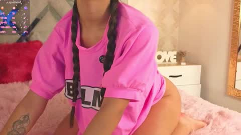 kimhilton online show from 11.22.25