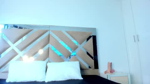 kimm_santos online show from 02.12.26