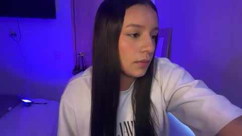 Snapshot of kimmi_foxy chatting on 05.25.26 kimmi online show from 05.25.26