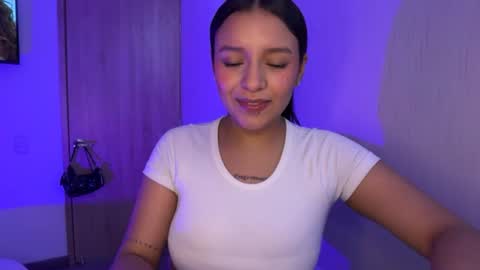 Snapshot of kimmi_foxy chatting on 06.12.26 kimmi online show from 06.12.26