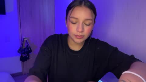 Snapshot of kimmi_foxy chatting on 06.15.26 kimmi online show from 06.15.26