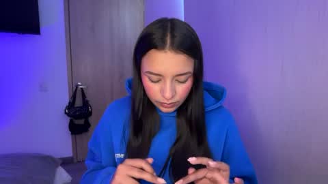 Snapshot of kimmi_foxy chatting on 07.17.26 kimmi online show from 07.17.26