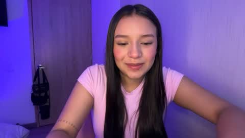 Snapshot of kimmi_foxy chatting on 07.18.26 kimmi online show from 07.18.26