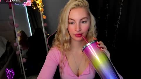 kimmy1_powell online show from 03.29.26