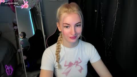 kimmy1_powell online show from 04.24.26