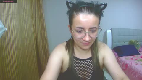 Snapshot of kimmy_naughty_ chatting on 02.26.25 DAYANA online show from 02.26.25