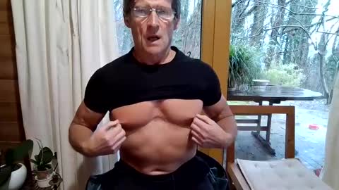 Snapshot of kimonoblues chatting on 01.24.25 kimonoblues online show from 01.24.25