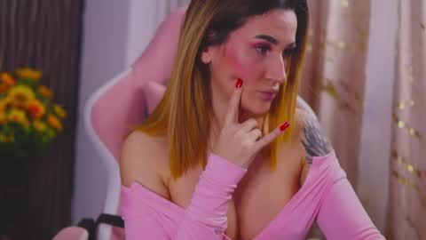 KimSkye online show from 02.13.25