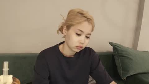 Snapshot of kimy_jina chatting on 06.22.26 Kimi online show from 06.22.26