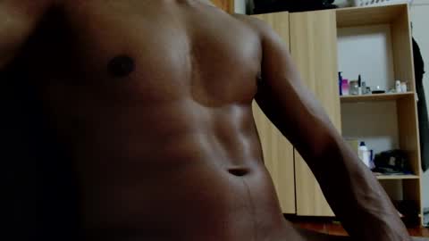 Snapshot of kinda_horny_right_now chatting on 10.05.25 Isaac online show from 10.05.25