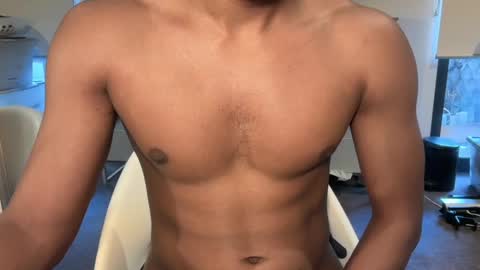 Isaac online show from 04.04.26