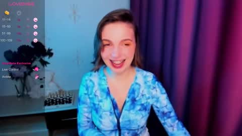 Hazel online show from 12.03.25