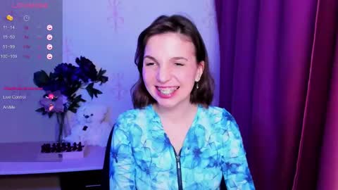 Hazel online show from 02.05.26