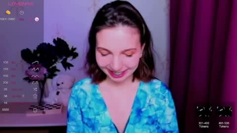 Hazel online show from 04.28.26