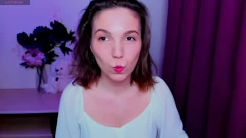 Hazel online show from 05.04.26