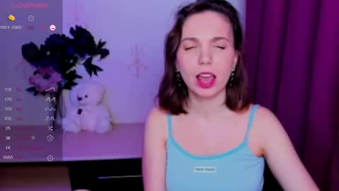 Hazel online show from 05.05.26