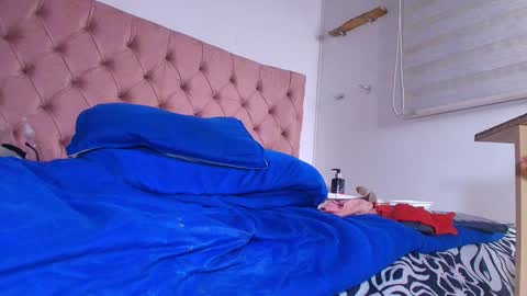 Bella online show from 01.25.25