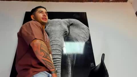 Angel Falconer online show from 10.29.25