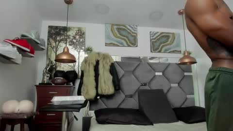 HOT MEN BLACK online show from 02.08.25