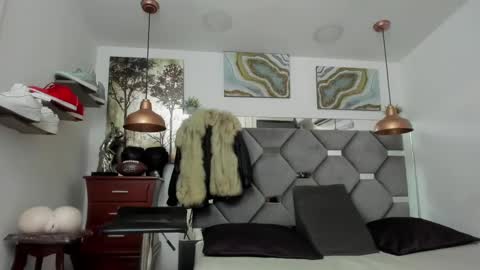 HOT MEN BLACK online show from 02.12.25