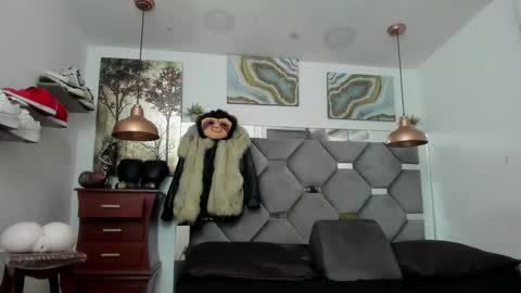 Snapshot of king_fitt_ chatting on 11.15.25 HOT MEN BLACK online show from 11.15.25