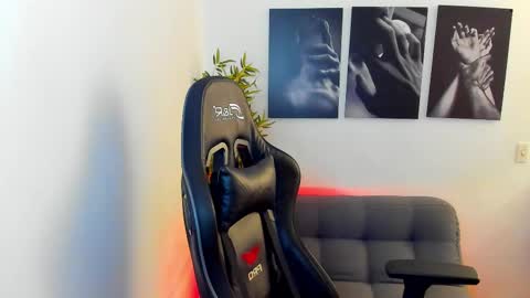 king_of_kings__ online show from 02.19.25