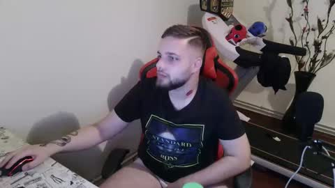 Snapshot of kingadonisss chatting on 10.22.25 kingadonisss online show from 10.22.25