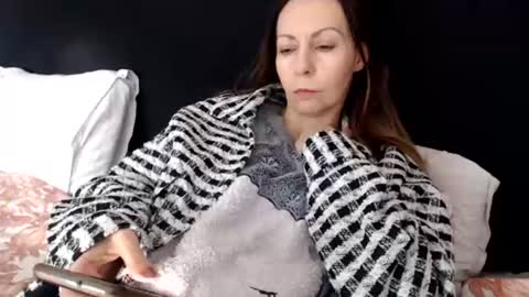 Snapshot of kingandprincess chatting on 06.12.26 sexysexyhotwetpinkredpussy online show from 06.12.26