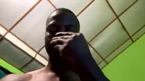 Snapshot of kingdavidmaster chatting on 01.01.25 King online show from 01.01.25