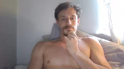 Snapshot of kingharold92 chatting on 06.25.26 kingharold92 online show from 06.25.26