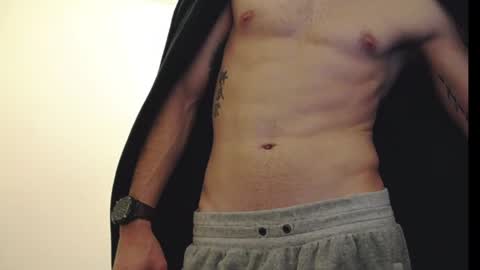 Snapshot of kingkarlos_ chatting on 12.24.24 KingKarlos online show from 12.24.24