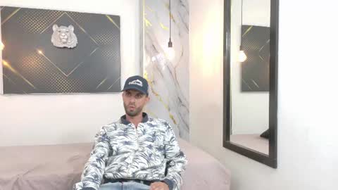 Snapshot of kingoftemptation chatting on 07.11.26 KING online show from 07.11.26
