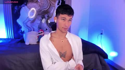  A L E X  online show from 02.15.26