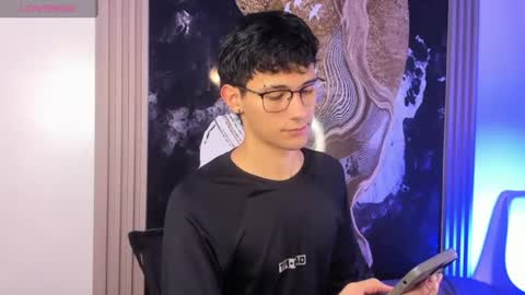 Snapshot of kingparker1 chatting on 06.19.26 A L E X online show from 06.19.26