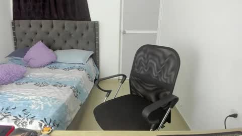 Snapshot of kings_latins chatting on 10.27.25 DOMINANT ALPHA KINGS online show from 10.27.25