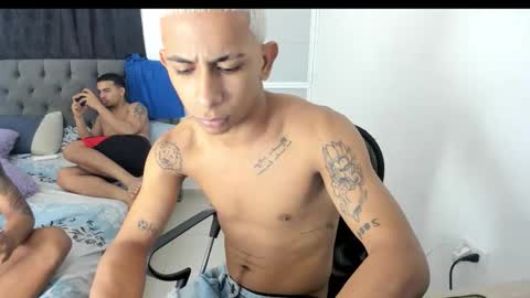 Snapshot of kings_latins chatting on 11.15.25 DOMINANT ALPHA KINGS online show from 11.15.25