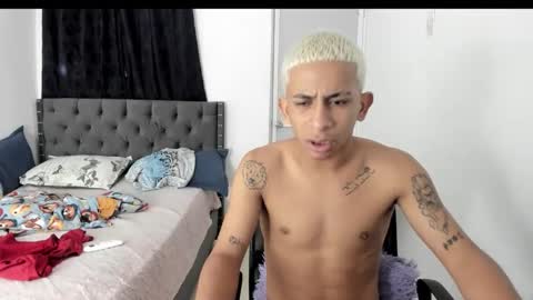 Snapshot of kings_latins chatting on 11.17.25 DOMINANT ALPHA KINGS online show from 11.17.25