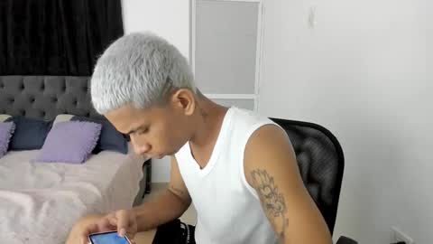 Snapshot of kings_latins chatting on 11.19.25 DOMINANT ALPHA KINGS online show from 11.19.25