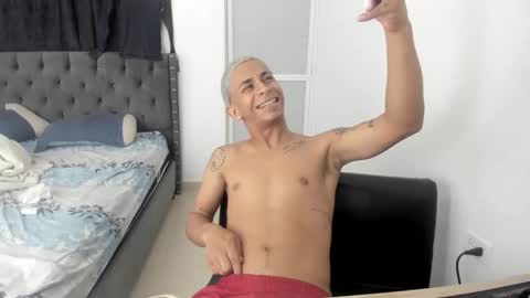 Snapshot of kings_latins chatting on 11.23.25 DOMINANT ALPHA KINGS online show from 11.23.25