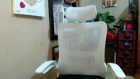 Snapshot of kingscock18 chatting on 09.18.25 ALVIN online show from 09.18.25