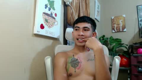 Snapshot of kingscock18 chatting on 11.19.25 ALVIN online show from 11.19.25