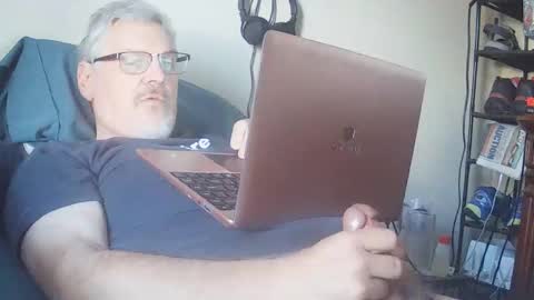 Snapshot of kingtongue10 chatting on 01.13.26 kingtongue10 online show from 01.13.26